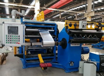 Transformer winding machine